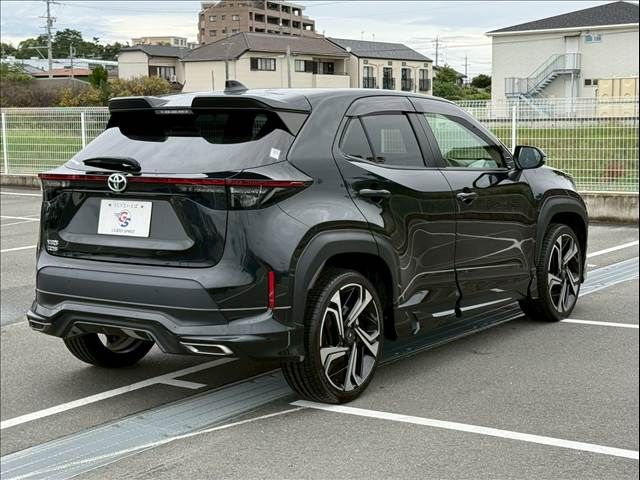 TOYOTA YARIS CROSS 2023