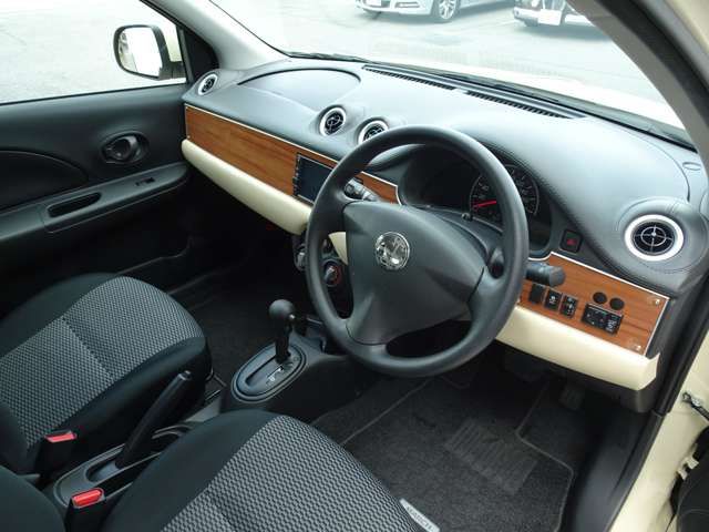 MITSUOKA VIEWT Hatchback 2019