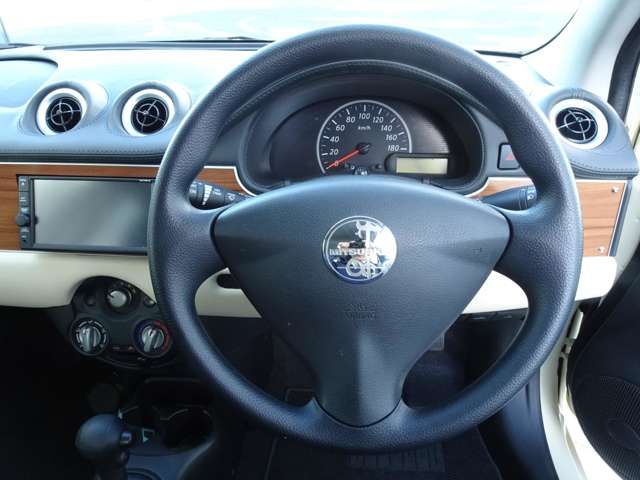 MITSUOKA VIEWT Hatchback 2019