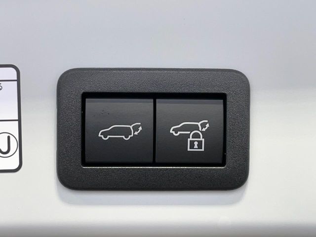 TOYOTA COROLLA CROSS HYBRID 2023