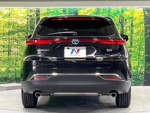 TOYOTA HARRIER HYBRID 2021