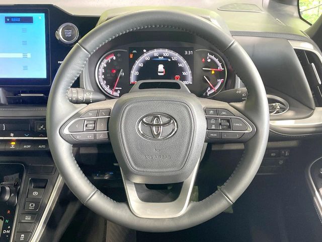 TOYOTA VOXY 2022