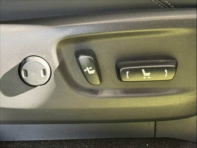 TOYOTA LANDCRUISER PRADO 2023