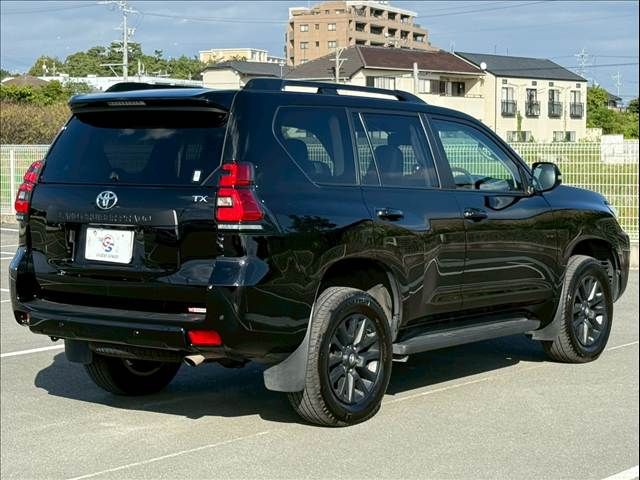 TOYOTA LANDCRUISER PRADO 2023
