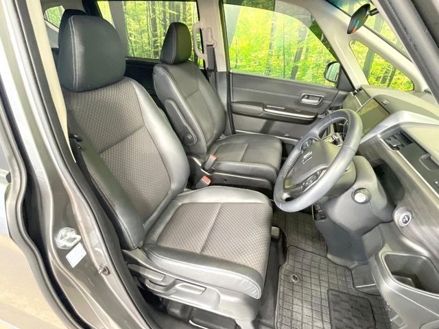 HONDA FREED HYBRID 2022