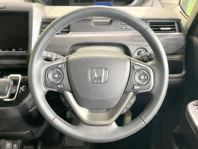 HONDA FREED HYBRID 2022