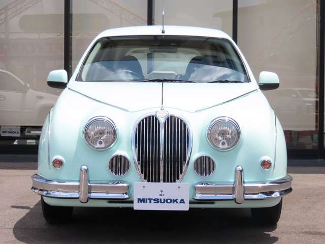 MITSUOKA VIEWT 2020