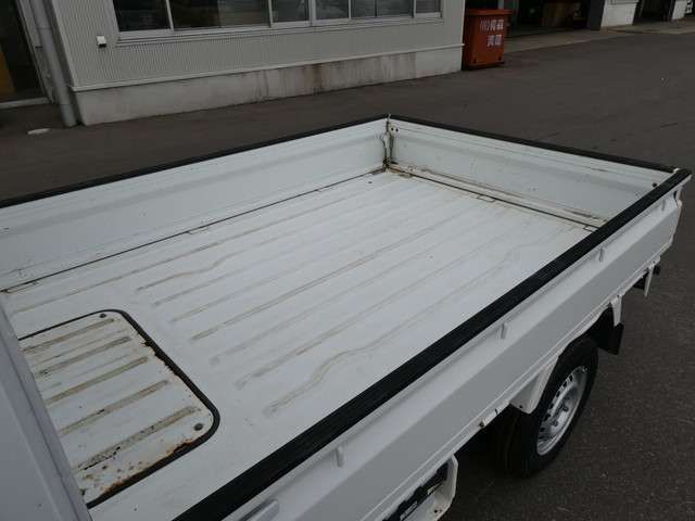 SUZUKI CARRY truck 4WD 2011