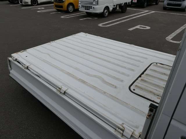 SUZUKI CARRY truck 4WD 2011