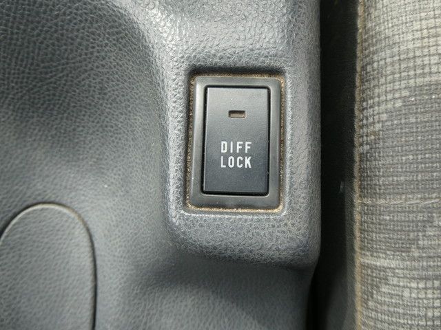 SUZUKI CARRY truck 4WD 2011