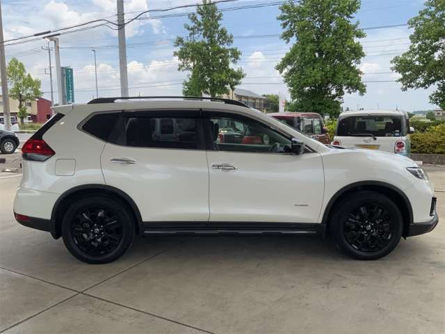 NISSAN X-TRAIL HYBRID 4WD 2017