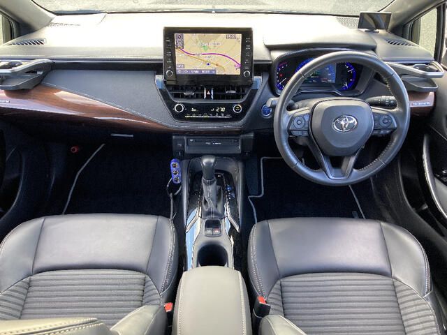 TOYOTA COROLLA TOURING HYBRID 4WD 2019