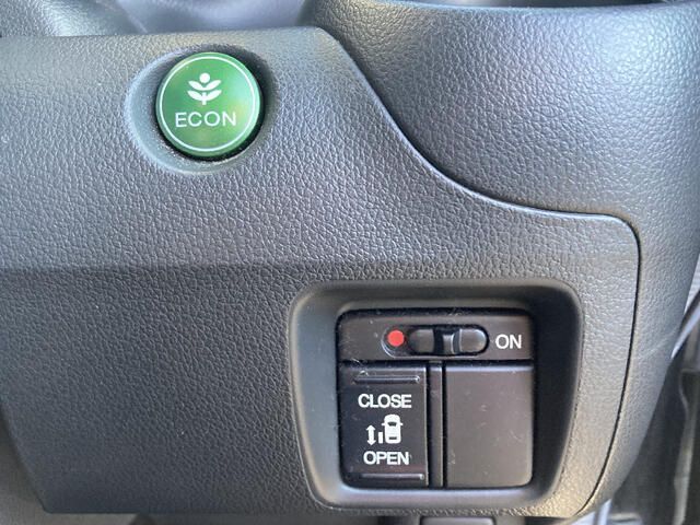 HONDA N BOX CUSTOM 2015