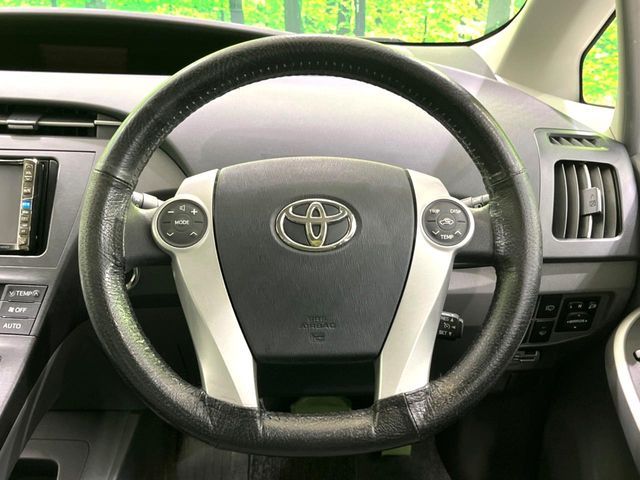 TOYOTA PRIUS 2010