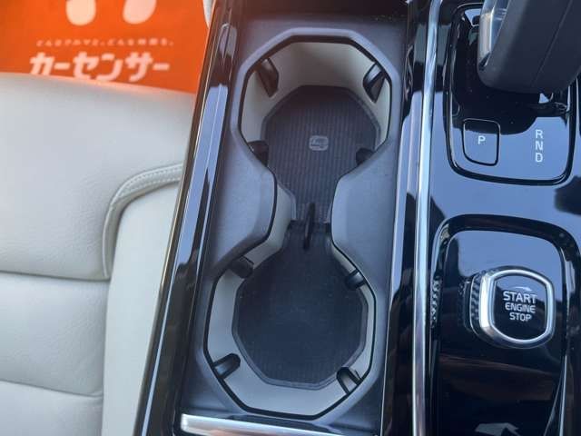 VOLVO VOLVO V60 2022