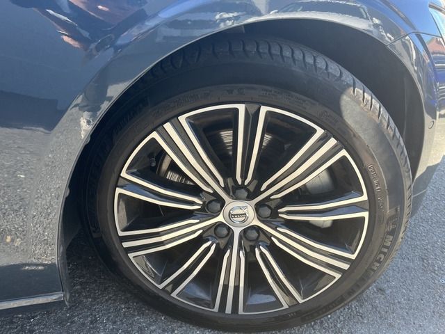 VOLVO VOLVO V60 2022