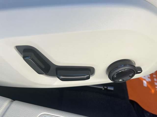 VOLVO VOLVO V60 2022