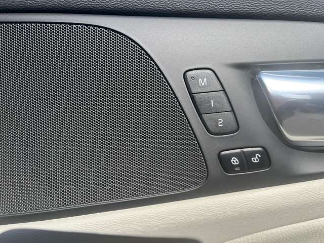 VOLVO VOLVO V60 2022