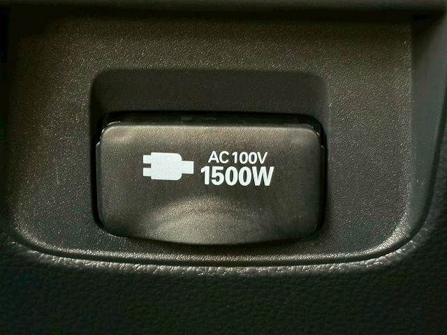 TOYOTA NOAH HYBRID 2023