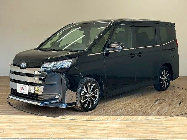 TOYOTA NOAH HYBRID 2023