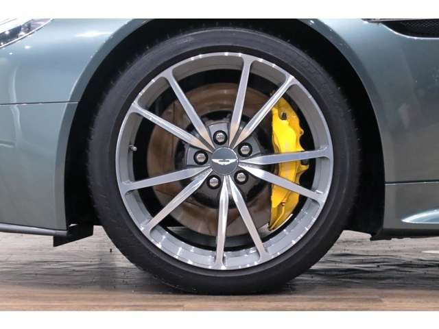 ASTON MARTIN ASTON MARTIN 2016