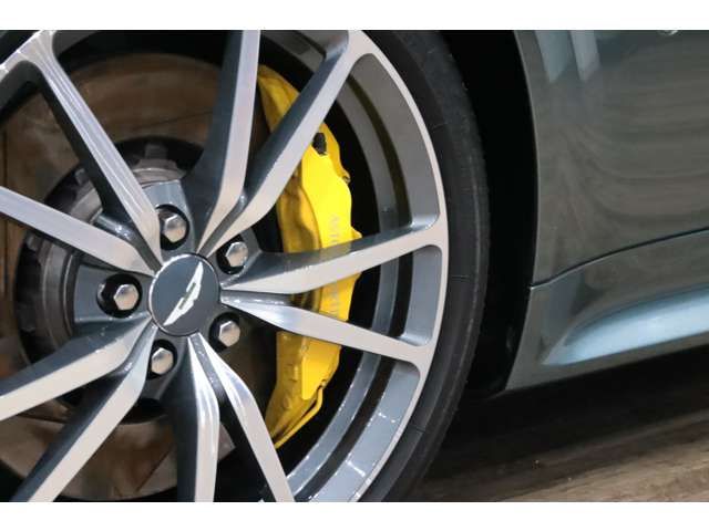 ASTON MARTIN ASTON MARTIN 2016