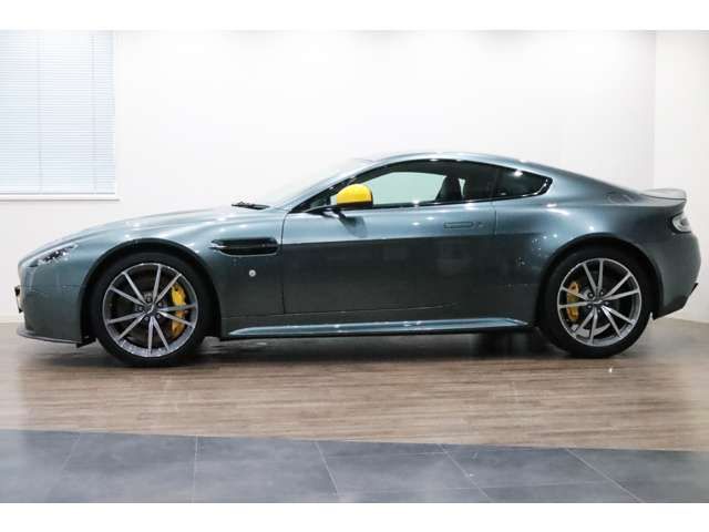 ASTON MARTIN ASTON MARTIN 2016