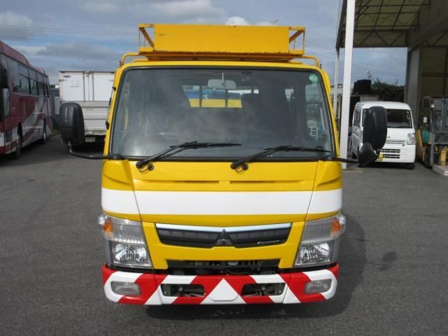 MITSUBISHI CANTER 2018