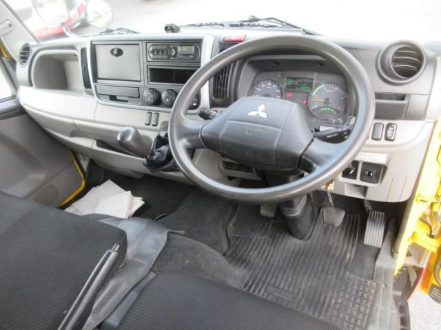 MITSUBISHI CANTER 2018