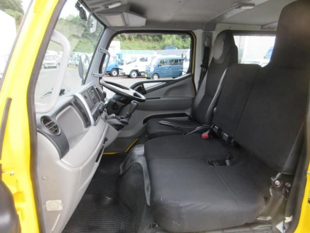 MITSUBISHI CANTER 2018