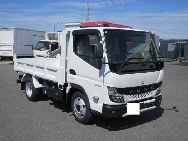 MITSUBISHI CANTER 2025