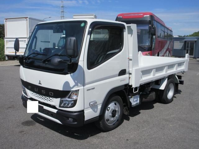MITSUBISHI CANTER 2025