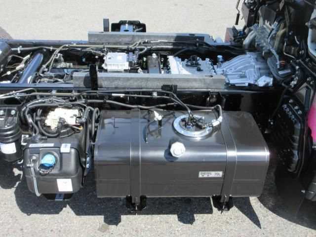 MITSUBISHI CANTER 2025