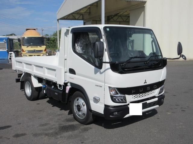 MITSUBISHI CANTER 2025