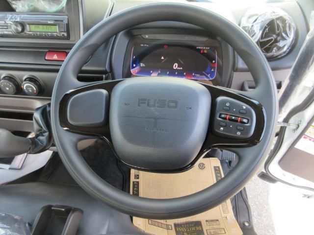 MITSUBISHI CANTER 2025