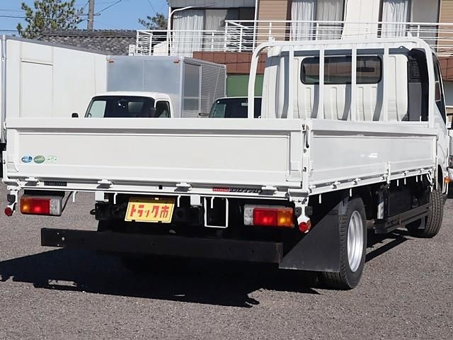 HINO DUTRO 2020