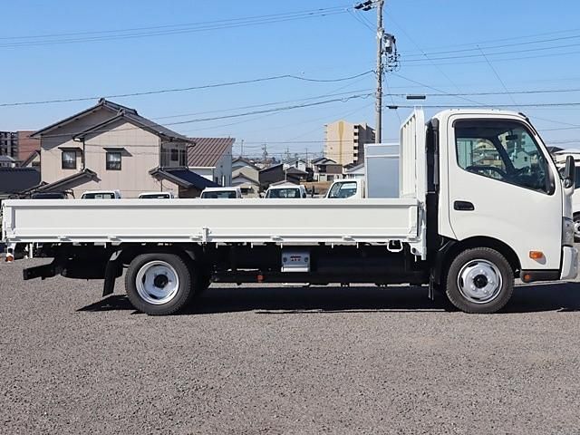 HINO DUTRO 2020