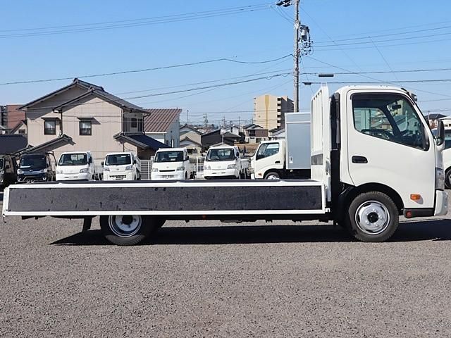 HINO DUTRO 2020