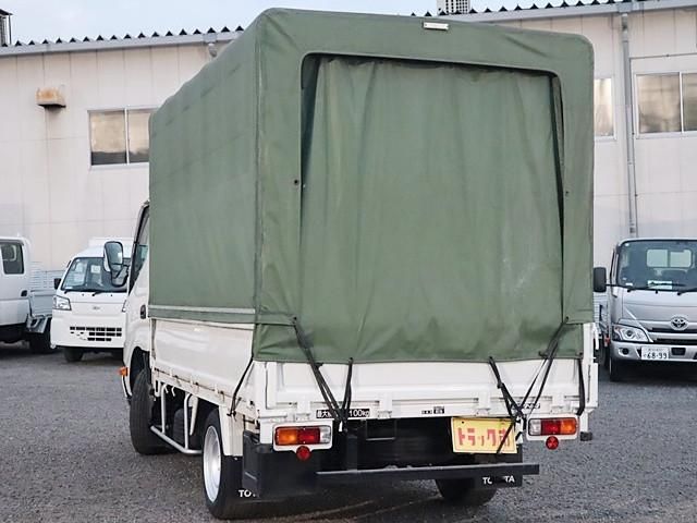 TOYOTA DYNA 2011
