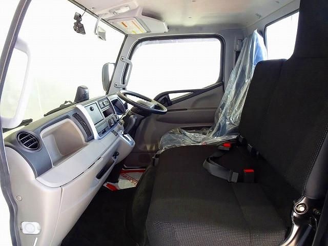 MITSUBISHI CANTER 2020