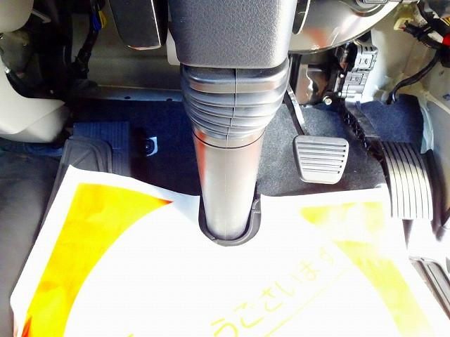 MITSUBISHI CANTER 2020