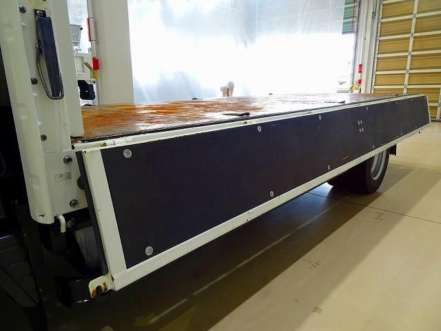 MITSUBISHI CANTER 2020