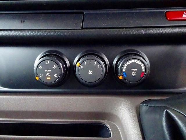 MITSUBISHI CANTER 2025