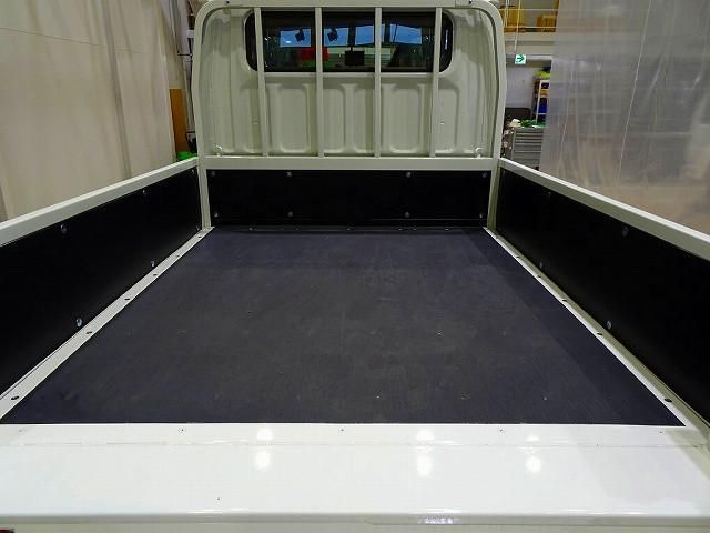 MITSUBISHI CANTER 2025