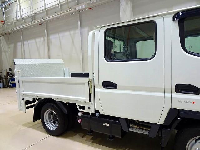 MITSUBISHI CANTER 2025