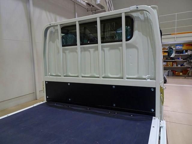 MITSUBISHI CANTER 2025