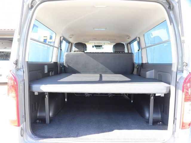 TOYOTA HIACE van 2WD 2018