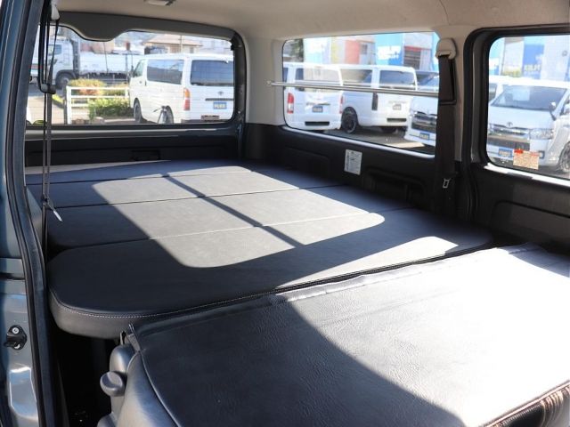 TOYOTA HIACE van 2WD 2018