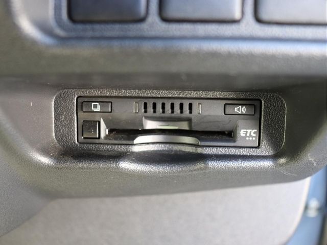 TOYOTA HIACE van 2WD 2018