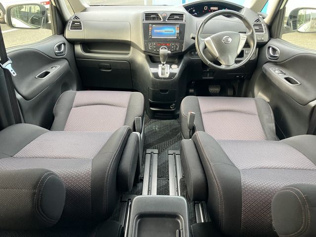NISSAN SERENA  S-HYBRID 2012